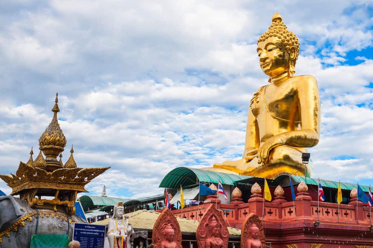Immerse in Chiang Rai’s modern historical artistry